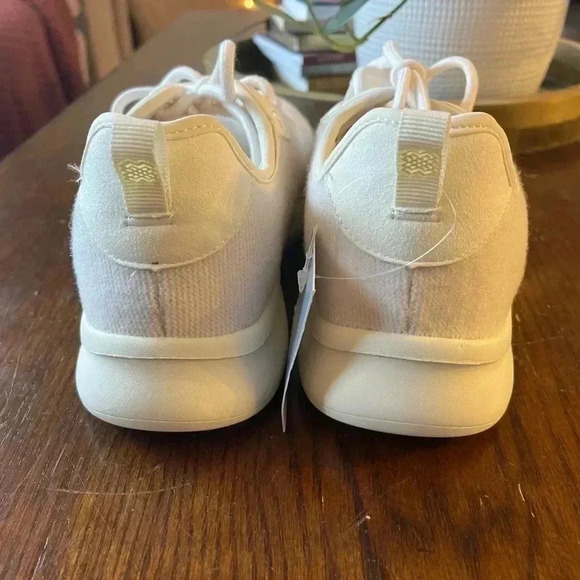 FLX DYNAMIC WOOL SOFT TRAINING SNEAKERS 7.5 wide - Picture 5 of 6